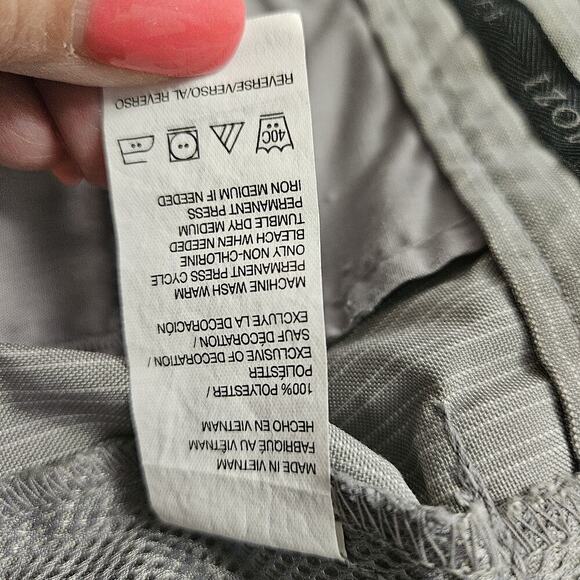 IZOD XFG Golf Shorts Mens Sz 42 Pockets, Logo, Comfortable Wear, Quick Dry Gray - Picture 8 of 13